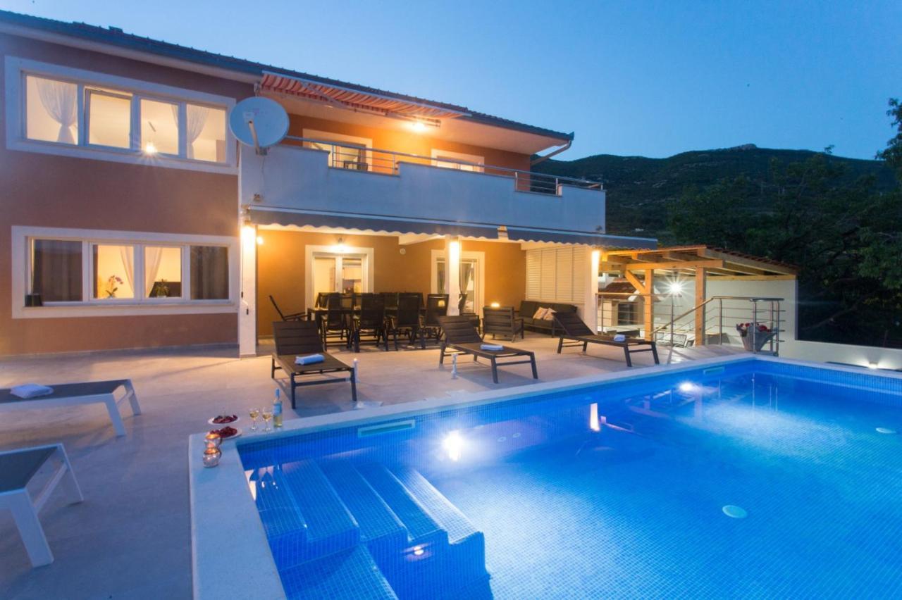 Villa Ivano With Sea&Mountain View Каштел-Стари Экстерьер фото